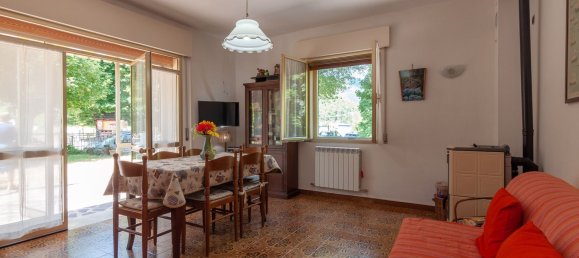 4-salle Appartement à Lizzano in Belvedere, Italy No. 285932 17