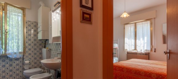 4-salle Appartement à Lizzano in Belvedere, Italy No. 285932 19