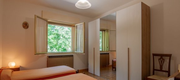 4-salle Appartement à Lizzano in Belvedere, Italy No. 285932 22