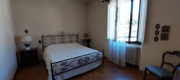 4 rooms Apartment in Arezzo, Italy No. 214614 16