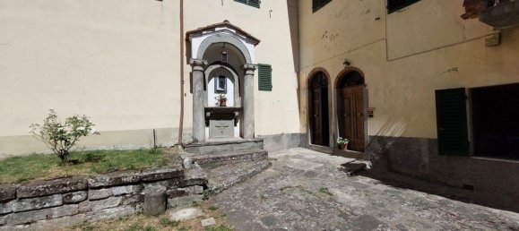 4 rooms Apartment in Arezzo, Italy No. 214614 33