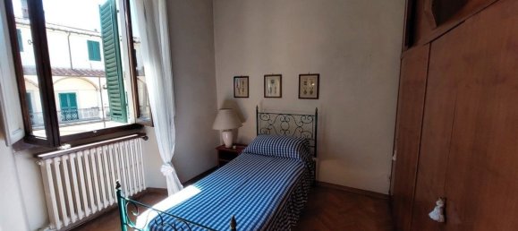 4 rooms Apartment in Arezzo, Italy No. 214614 18