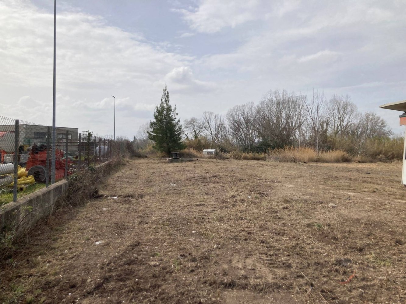 Grundstück in San Giovanni Teatino, Italy 10800m², Nr. 81565