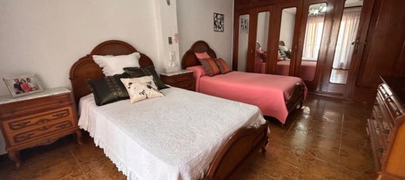 5 bedrooms House in Guardamar del Segura, Spain No. 7594 14