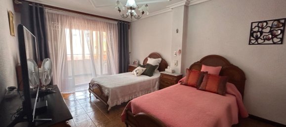 5 bedrooms House in Guardamar del Segura, Spain No. 7594 12