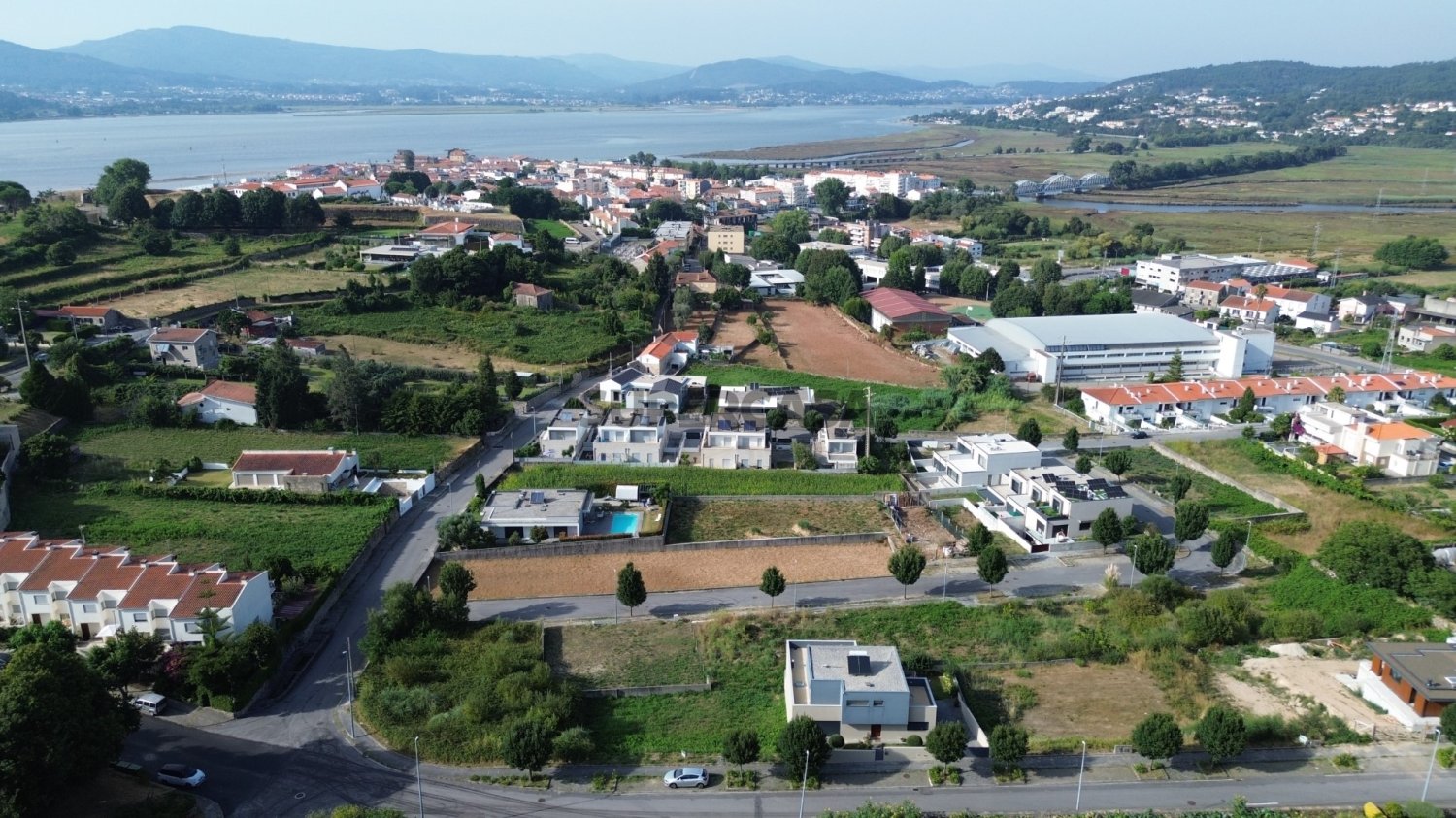  Land in Caminha, Portugal No. 233375