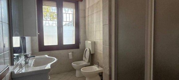 4 bedrooms Apartment in Castelfranco Emilia, Italy No. 365283 8