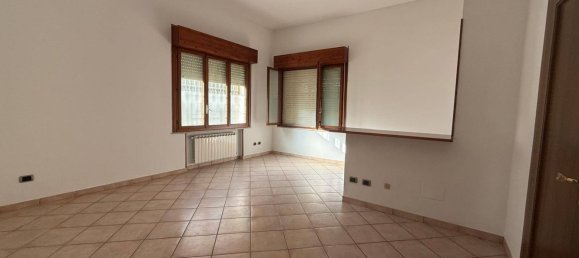 4 bedrooms Apartment in Castelfranco Emilia, Italy No. 365283 3