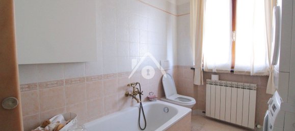 3 غرف نوم شقة في Altopascio, Italy رقم 345619 10