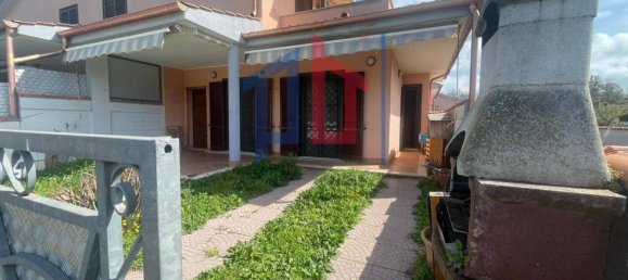 Квартира с 2 спальнями в Ардеа, Италия № 46782 4