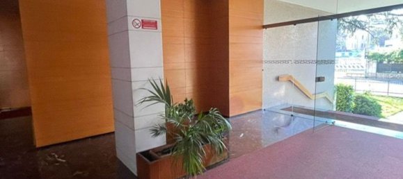 Apartamento de 3 dormitorios en Monza, Italy No. 364632 11