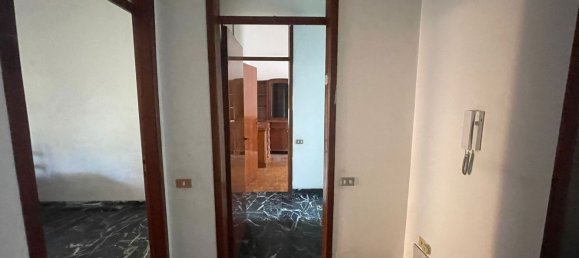 Apartamento de 3 dormitorios en Monza, Italy No. 364632 20