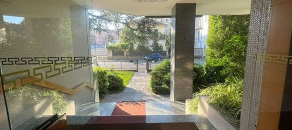 Apartamento de 3 dormitorios en Monza, Italy No. 364632 6