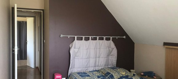 Casa de 3 dormitorios en Crecy-la-Chapelle, France No. 187415 5