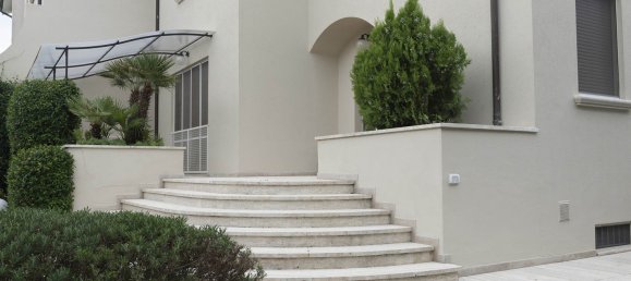 Villa T4 em Civitanova Marche, Italy N.º 69262 2