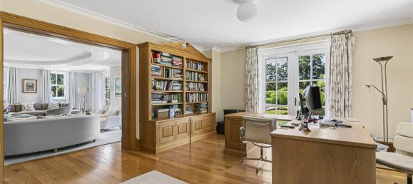 6 bedrooms House in Woodside, United Kingdom No. 6518 4