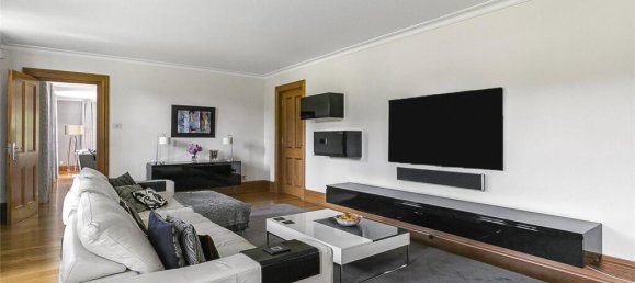 6 bedrooms House in Woodside, United Kingdom No. 6518 17