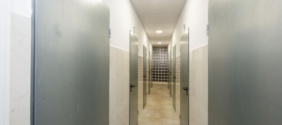 4 bedrooms Apartment in Granada, Spain No. 105663 14