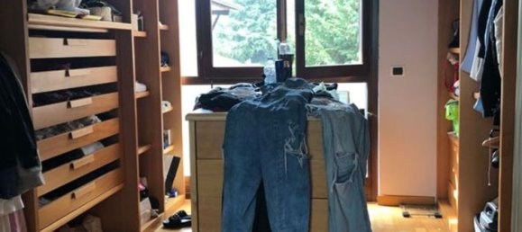 Villa de 5 habitaciónes en Monza, Italy No. 6241 10