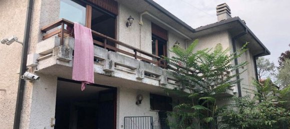 Villa de 5 habitaciónes en Monza, Italy No. 6241 2