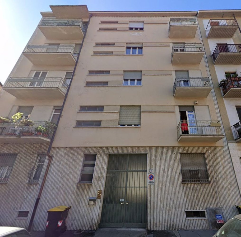 2 bedrooms Apartment in Turin, Italy No. 315886