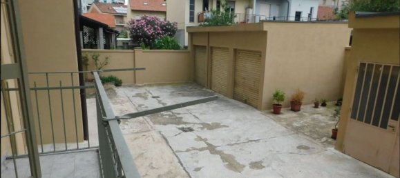 2 bedrooms Apartment in Turin, Italy No. 315886 10