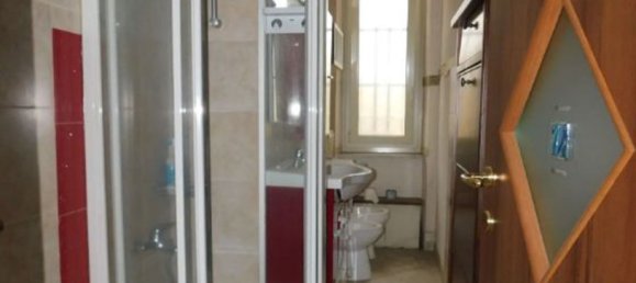 2 bedrooms Apartment in Turin, Italy No. 315886 8