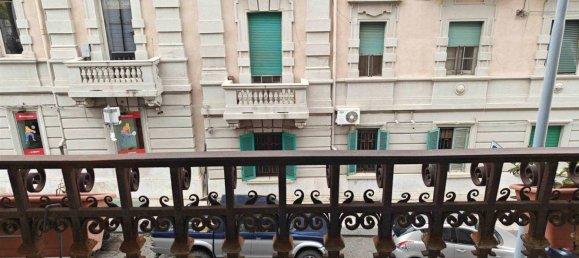 Квартира с 9 спальнями в Мессина, Италия № 143769 18