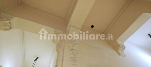 Квартира с 9 спальнями в Мессина, Италия № 143769 32