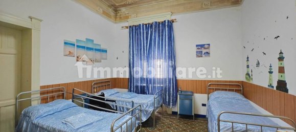 Квартира с 9 спальнями в Мессина, Италия № 143769 20