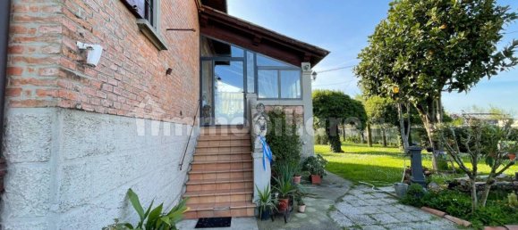 4 bedrooms Villa in Bentivoglio, Italy No. 272532 6