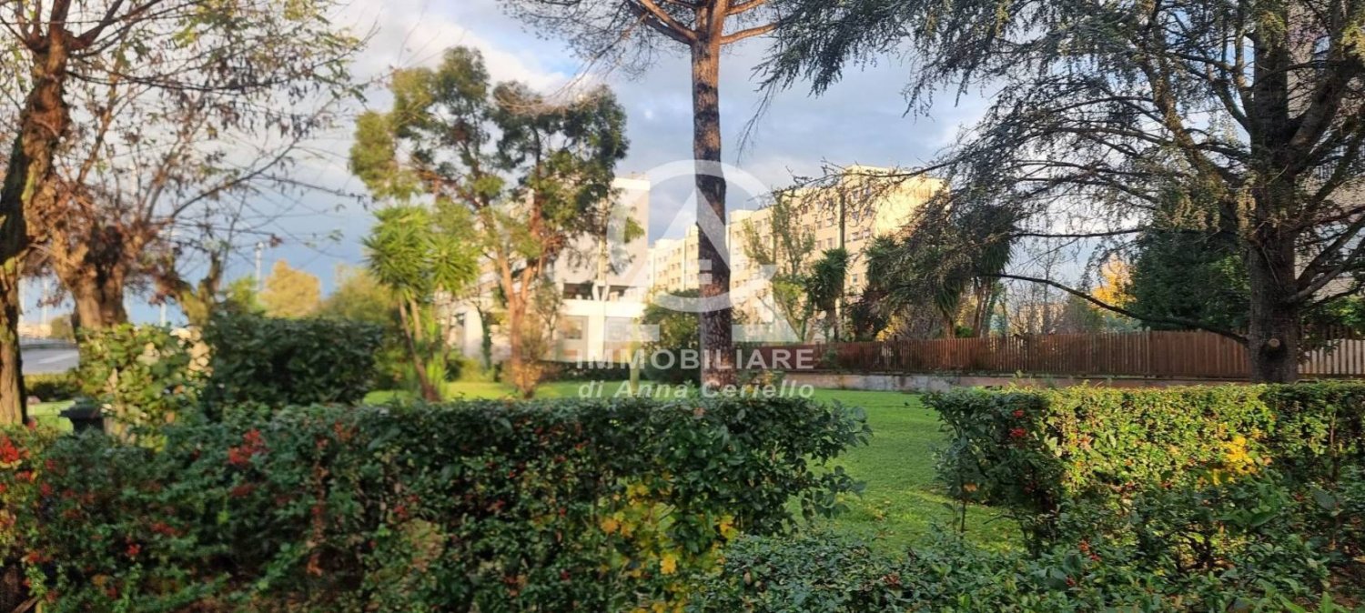 3 bedrooms Apartment in Rome, Italy No. 390215