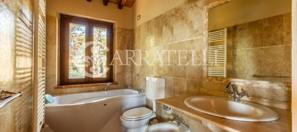 20 rooms House in Castiglione del Lago, Italy No. 46321 4