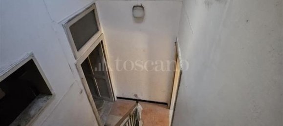 Дом с 2 комнатами в Озило, Италия № 178487 4