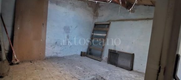 Дом с 2 комнатами в Озило, Италия № 178487 6