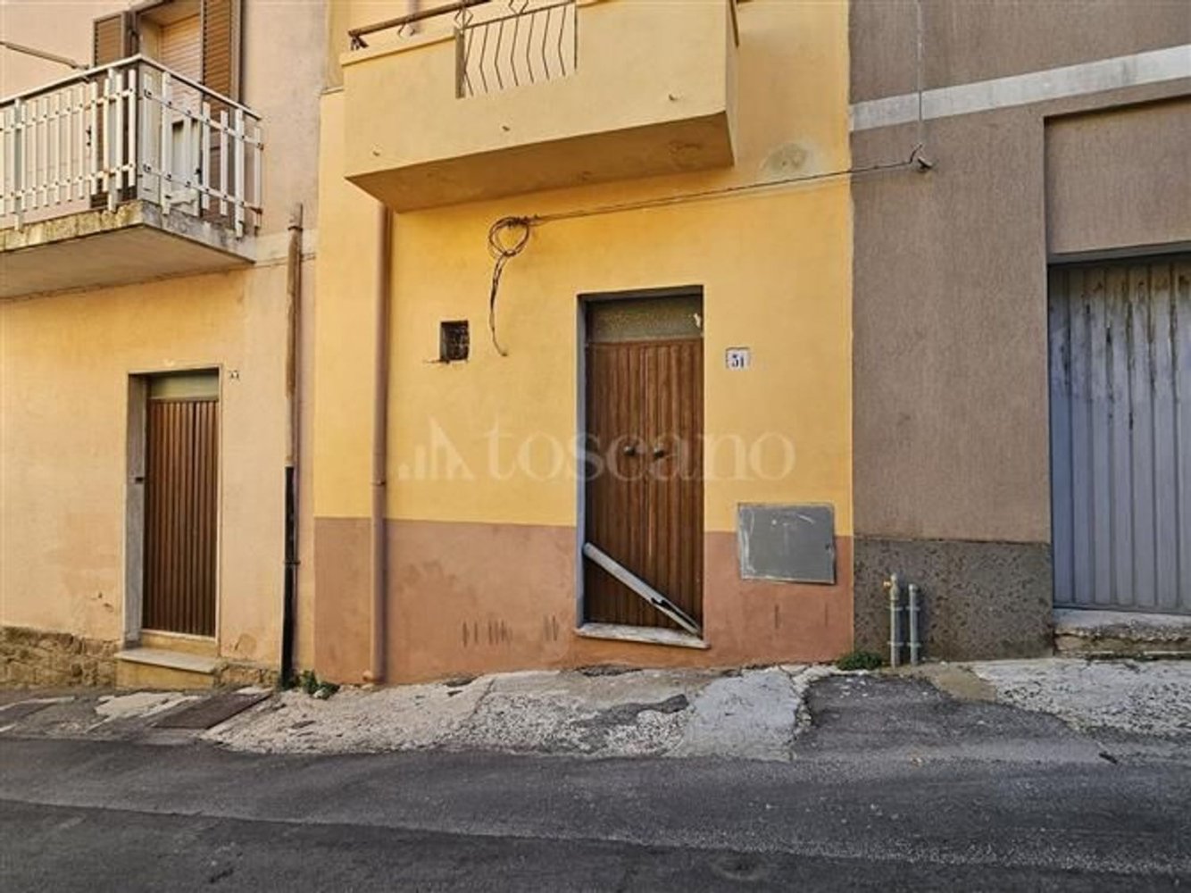 Дом с 2 комнатами в Озило, Италия № 178487