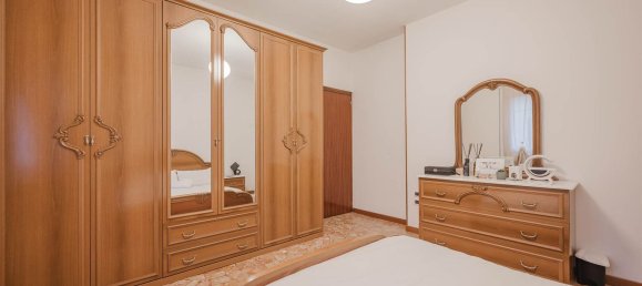 4 rooms Apartment in Santa Maria di Sala, Italy No. 54215 11