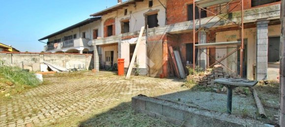 5-Zimmer Haus in Livorno Ferraris, Italy, Nr. 355972 4