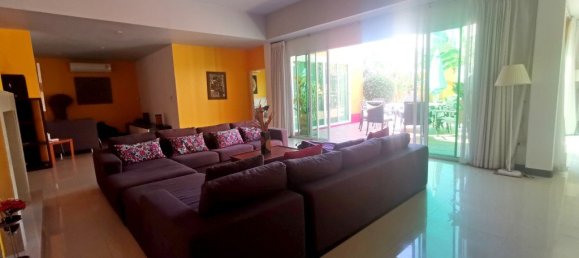 5 bedrooms Commercial property in Pattaya, Thailand No. 537 7