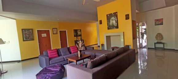 5 bedrooms Commercial property in Pattaya, Thailand No. 537 8