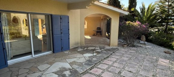 3 bedrooms Villa in Paphos, Cyprus No. 17252 9