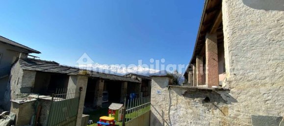 5 bedrooms House in Luserna San Giovanni, Italy No. 174953 4