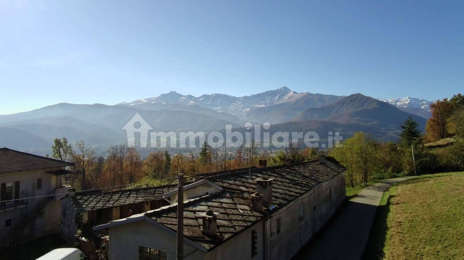 Дом с 5 спальнями в Лузерна Сан Джованни, Италия № 174953