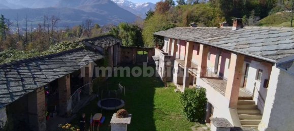 5 bedrooms House in Luserna San Giovanni, Italy No. 174953 2