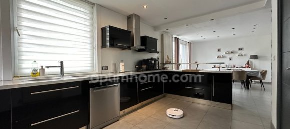 Таунхаус с 3 спальнями в Френ-ле-Монтобан, Франция № 215871 3