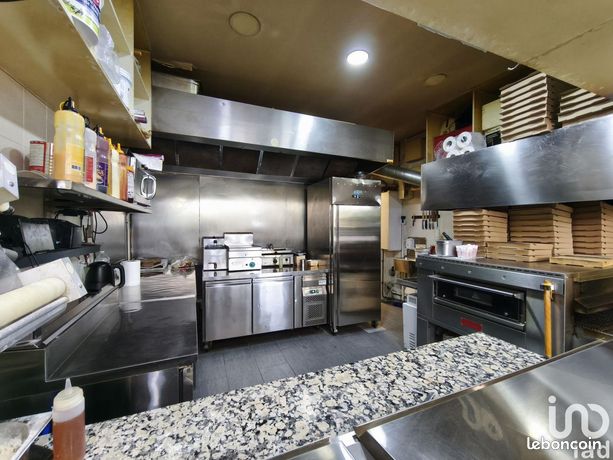 40m² Commercial property in Romainville, France No. 311314