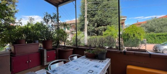 2-salle Appartement à Monza, Italy No. 289882 6