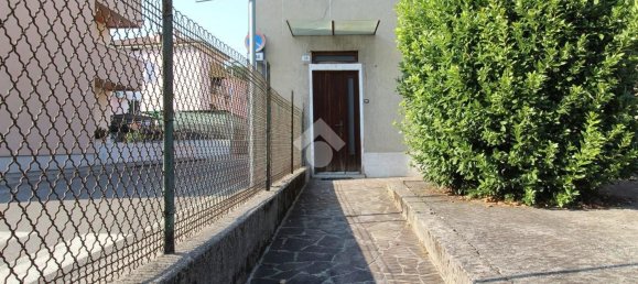 3 rooms House in Arzignano, Italy No. 300848 21