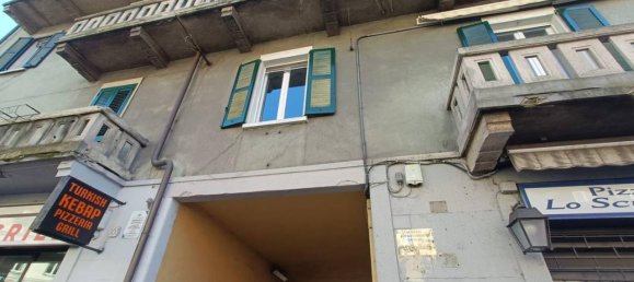 3 rooms Apartment in Como, Italy No. 41302 2