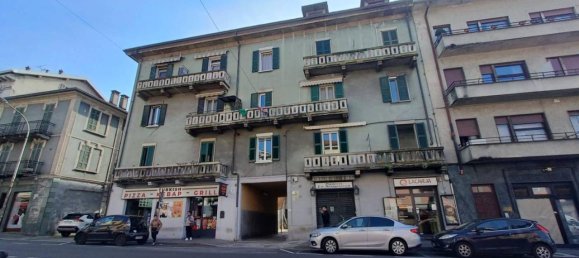 3 rooms Apartment in Como, Italy No. 41302 4